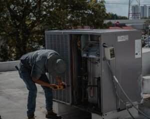 AC repair technician in Houston